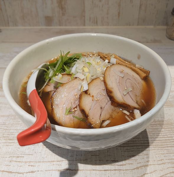 「正油チャーシューめん(970円)」@麺屋 誉の写真