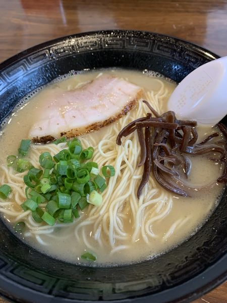 「長浜ラーメン」@万力屋 山梨店の写真