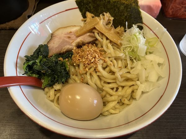 「味玉油そば（醤油）麺大盛り」@三鷹食堂いなりの写真