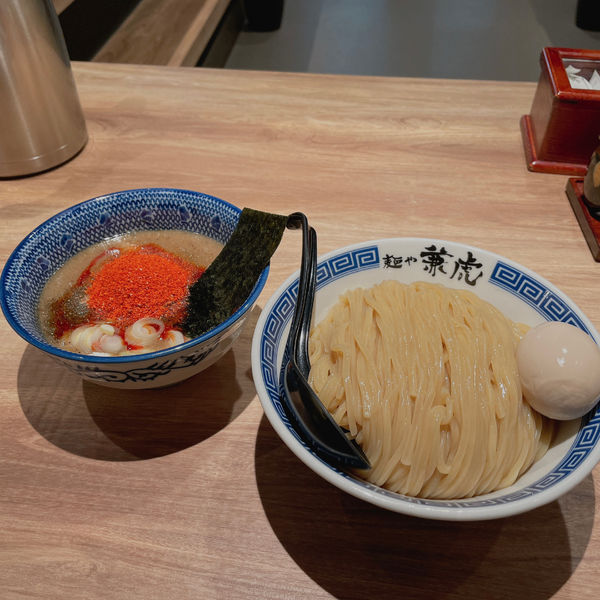 「味玉辛辛つけ麺」@麺や 兼虎 博多デイトス店の写真