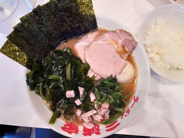 「上ラーメン（穂先ワカメ）」@ラーメン 三浦家の写真