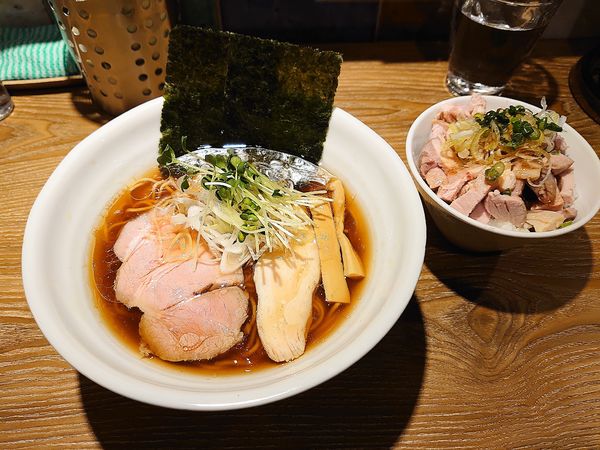 「中華そば（醤油）＋チャーシューごはん」@中華そば やま福の写真