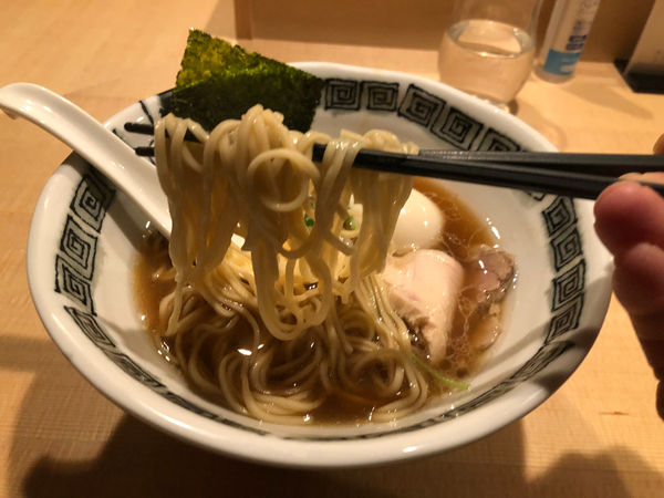 「煮干中華そば 特製 醤油」@煮干中華と担々麺 山もとの写真