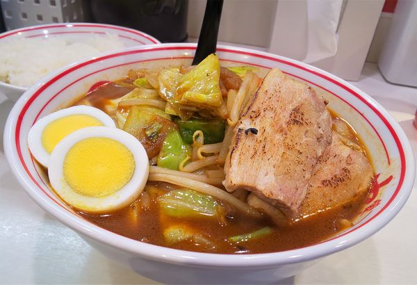 「海鮮テンタンメン+野菜大・チャーシュー2枚」@蒙古タンメン 中本 御徒町店の写真