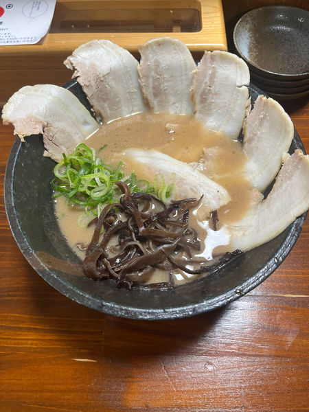 「ちゃーしゅー麺」@豚骨らーめん まる龍の写真