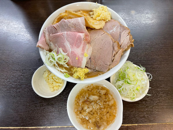 「小ラーメン＋豚増しMIX＋南部せんべい＋小口ネギ」@ラーメンどでん 大宮店の写真