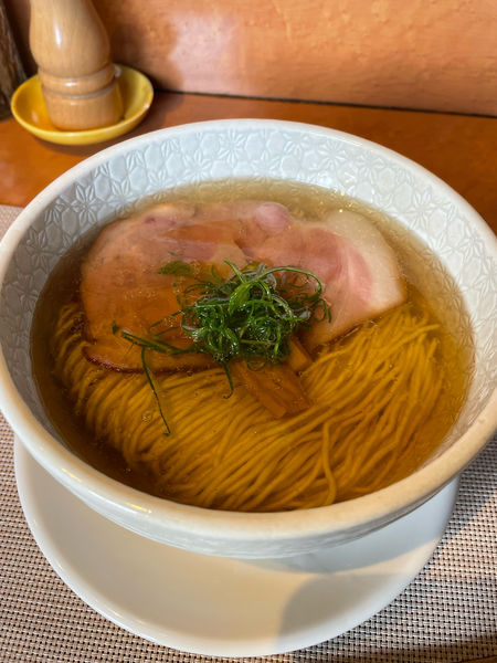 「塩煮干しそば+焼豚御飯」@柴崎亭の写真