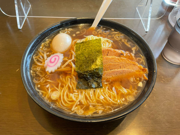 「特製魚介中華そば」@麺や独歩 昭島本店の写真