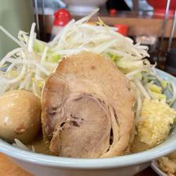 らーめん塩（中盛・全増し）＋味玉¥1,000