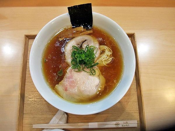 「しょうゆらぁ麺」@飯田商店 湯河原本店の写真
