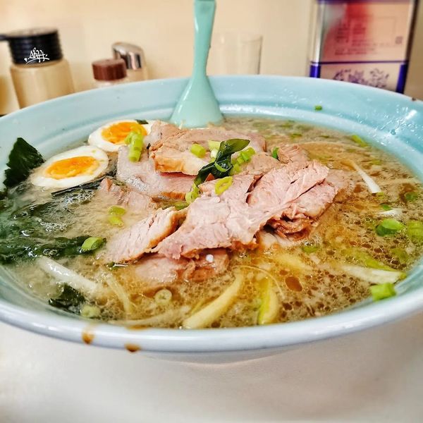 「ネギチャーシュー中、味付け玉子」@ラーメンショップ 国立店の写真