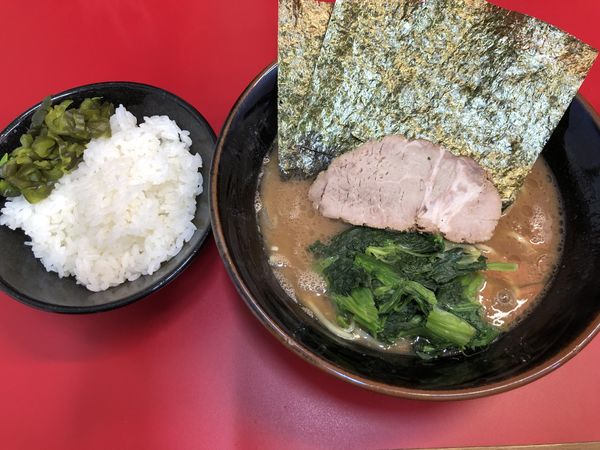「ラーメン並」@横浜ラーメン 山本家の写真