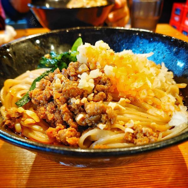 「にぼたん(汁無し煮干担々麺) ※追い飯付き、大盛り」@志奈そば 田なか いすみ店の写真