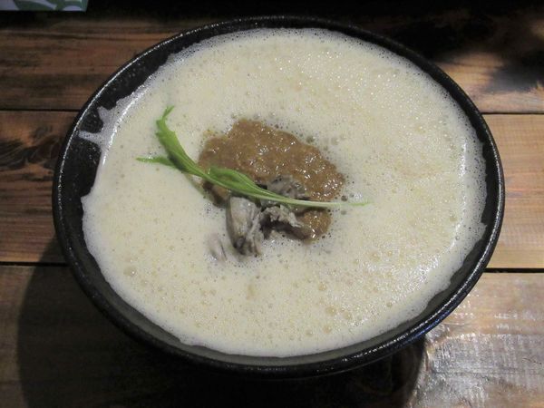 「【季節限定】贅沢 牡蠣泡ラーメン（1,000円）」@麺喰処 じゃジャ旨の写真