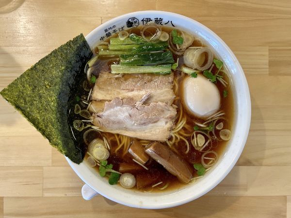 「味玉中華そば」@築地の中華そば 伊蔵八の写真