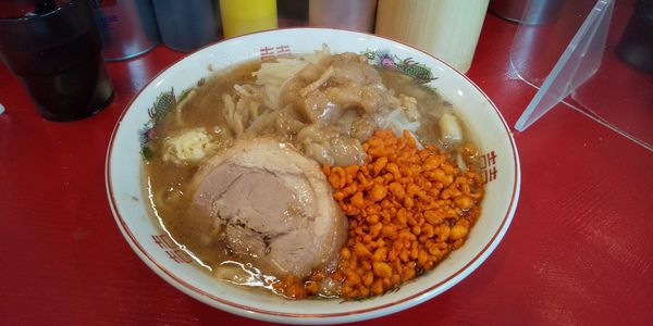 「らーめん野菜少なめ」@ラーメン鷹の目 北千住店の写真