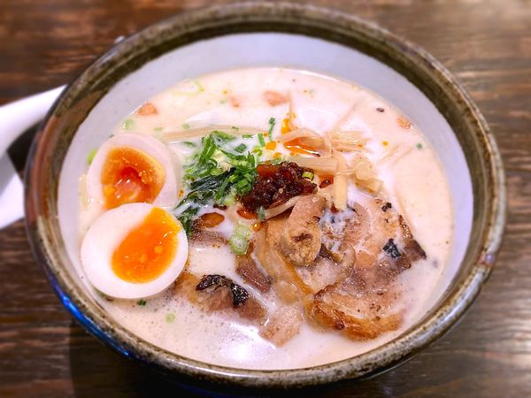 「とびっきり超豚骨¥980」@俺流塩らーめん 神楽坂店の写真