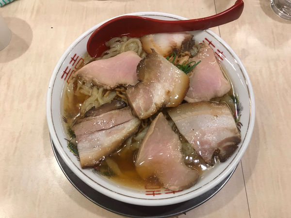 「喜多方らーめん/肉そば（醤油・大盛）」@食堂 七彩の写真
