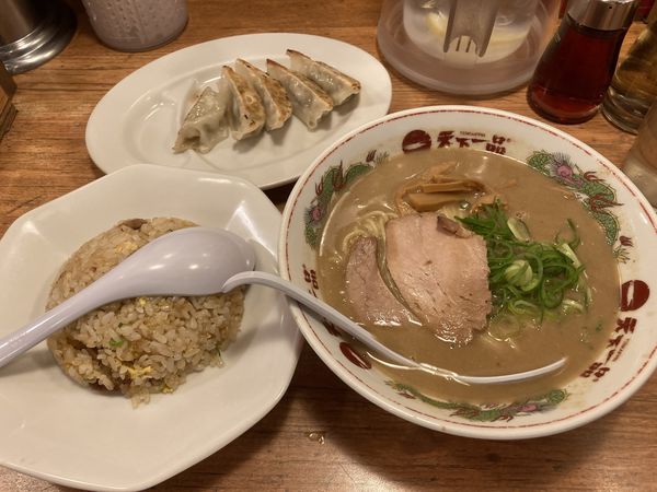 「サービス定食 1200円」@天下一品 五反田店の写真