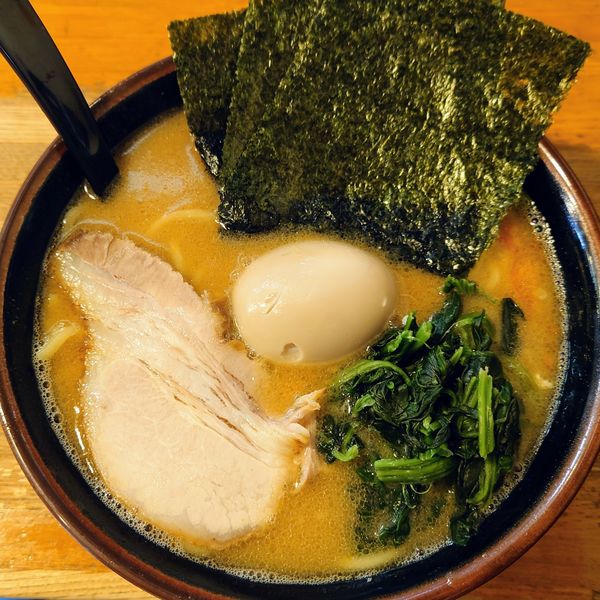 「とき卵ラーメン中盛+味玉（950円+たまったポイント）」@ラーメン 大山家の写真