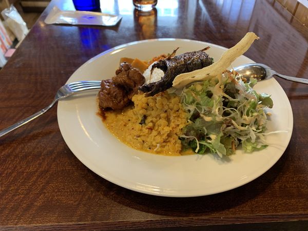 「コロンボプレートセット（1080円）」@アーユーボーワンの写真