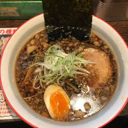 醤油ラーメンブラック