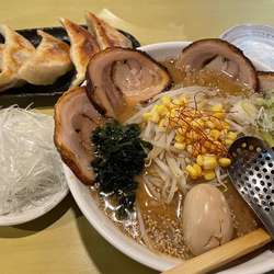 味噌チャーシュー＋味玉、ネギ