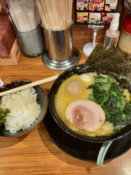 「塩ラーメン+ほうれん草+ライス」@荻窪商店の写真