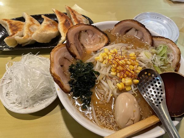 「味噌チャーシュー＋味玉、ネギ」@麺家 匠の写真