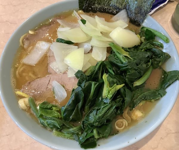 「中盛チャーシュー麺　＋　ほうれん草　＋　タマネギ」@横浜家系ラーメン 黄金家の写真