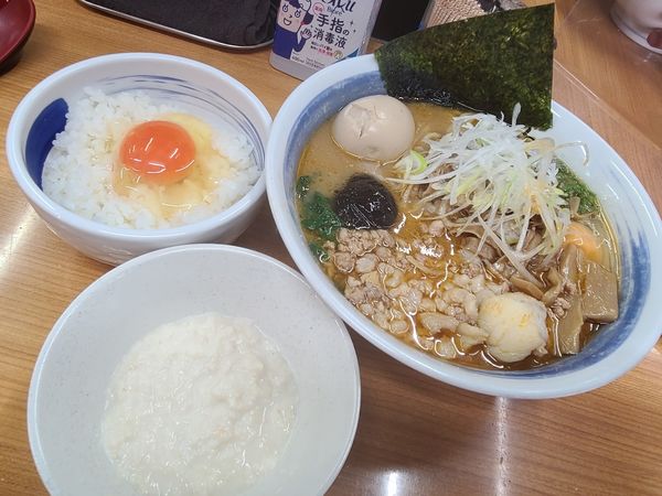 「鮟鱇出汁ラーメン　味噌」@中華そば 半ざわの写真