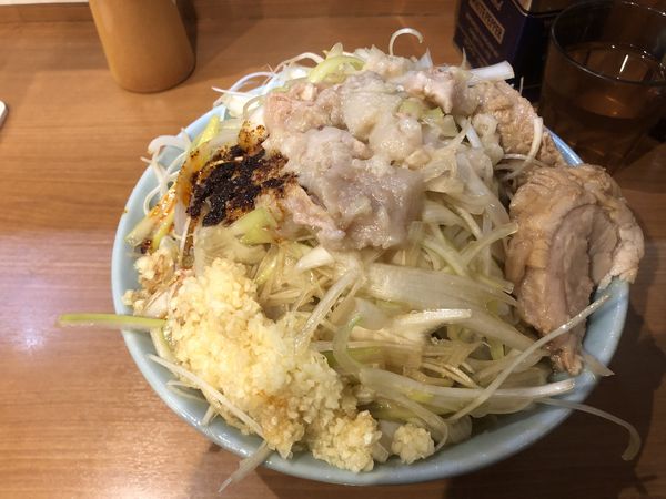 「小ラーメン白髪ネギヤサイマシニンニクマシアブラアレ」@ラーメンBoo Boo太郎。の写真