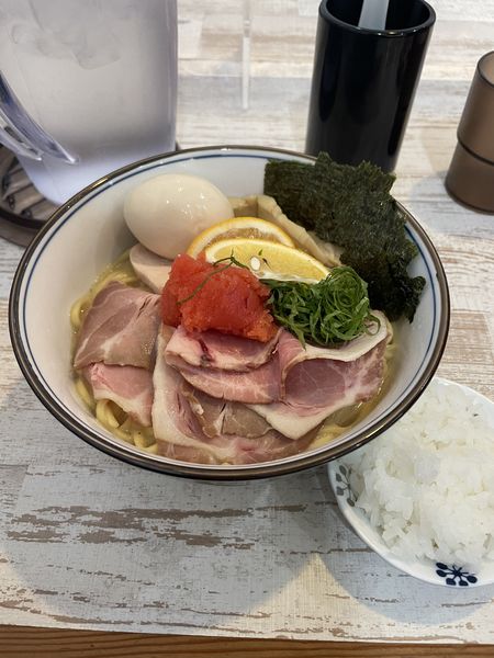 「【気まぐれ限定】カルピスバターのめんたいクリームまぜそば」@中華そば 四つ葉の写真