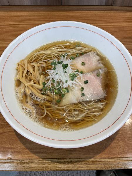 「煮干し醤油」@ら〜麺 安至の写真