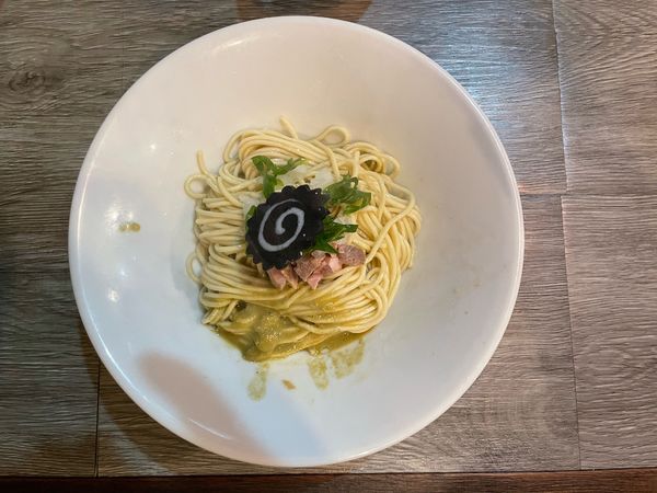 「燻製牡蠣和え玉」@ニボシラァメン コハクの写真