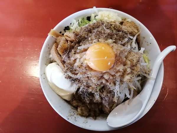 「まぜそば(300g)＋豚2枚」@二家風亭麺楽の写真