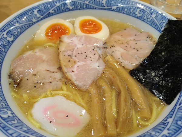 「特製中華そば」@中華そば 青葉 ららぽーと船橋店の写真