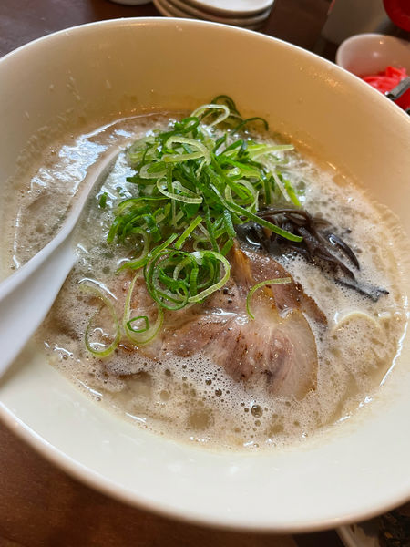 「博多豚骨らーめん」@幸心堂の写真