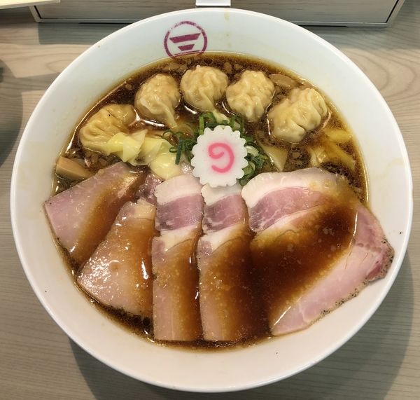 「ラーメン」@横浜中華そば 維新商店の写真