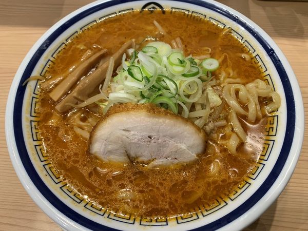 「濃厚味噌らーめん（季節限定）」@中華そば つけめん 玉 新宿店の写真
