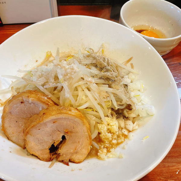 「佐藤さんのまぜ麺 750円 麺100g -100円 生玉子 50」@麺＆cafe Coi.Coi.の写真