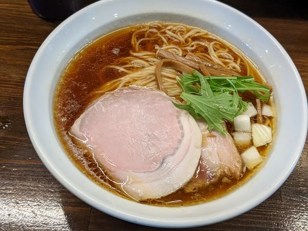 「鶏しょうゆ」@麺や一芯の写真