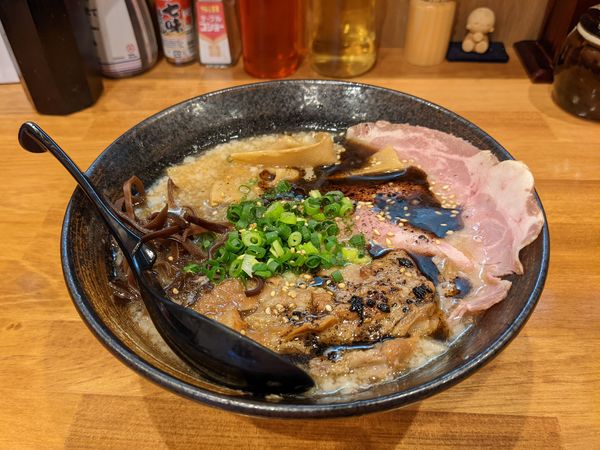 「黒豚トンラーメン」@市川らーめん工房 こころこの写真