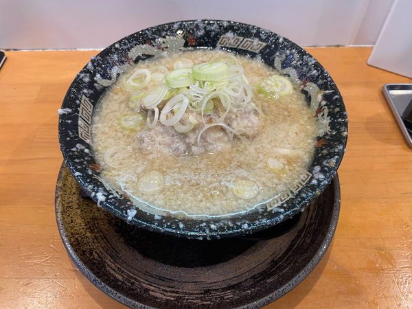 「特製ラーメン 900円」@らーめん 平太周 神保町店の写真