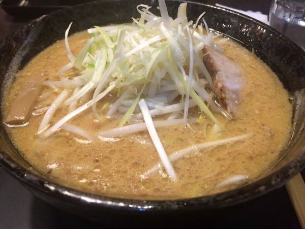 「味噌拉麺 （大） 200g ￥890」@もちもちの木 味噌 蓮田店の写真