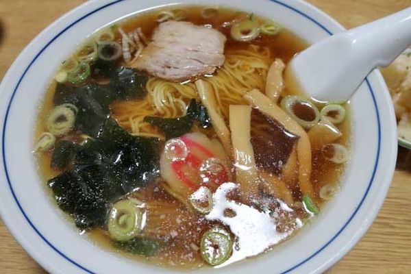 「ラーメン　600円」@らーめん亭 朝日山の写真
