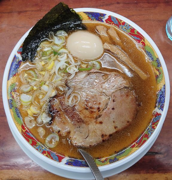 「まぐろラーメン味玉(910円)」@まぐろラーメン 大門の写真