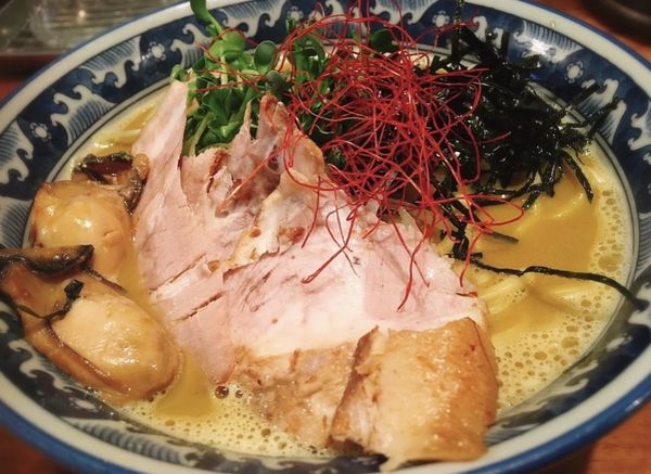 「牡蠣らぁ麺」@麺や佐市の写真