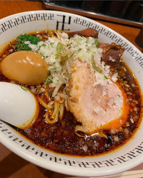 「スパイスラーメン+味玉」@スパイス・ラー麺 卍力 秋葉原店の写真