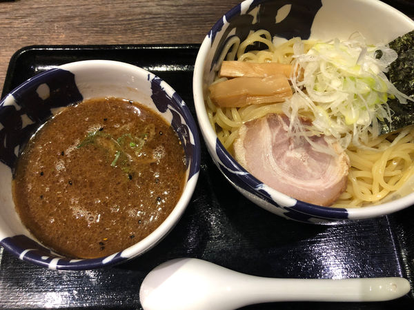 「節骨濃厚つけ麺」@節骨麺たいぞう 池袋本店の写真